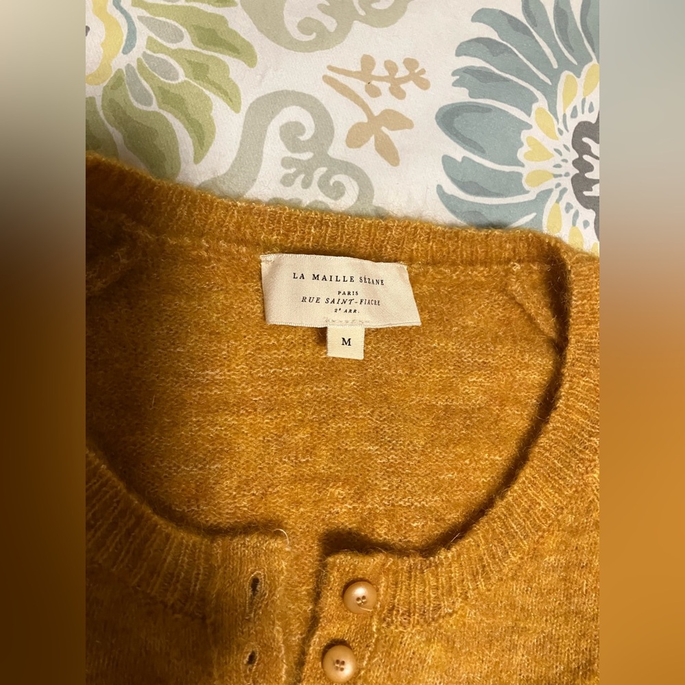 Very EUC Sézane Leon Sweater size M in Cumin (golden yellow) - Picture 10 of 13